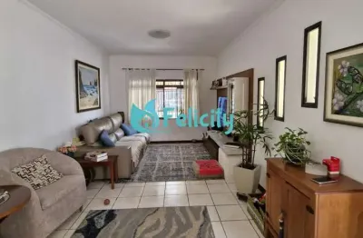 Sobrado com 3 dormitórios, 1 suíte, 2 vagas, 152m2 no cj. res. vista verde