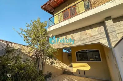 Sobrado com 3 dorms, 1 suíte, 3 vagas, 145m2 no parque são domingos