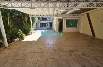 Sobrado com 3 dorms, 1 suíte, 6 vagas, 140m2 no conj. res. vista verde