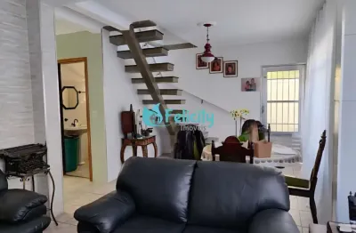 Sobrado com 3 dorms, 1 suíte, 4 vagas, 221m2 no parque nações unidas