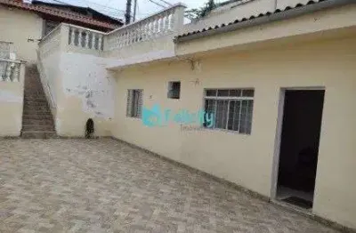 Casa térrea com 202m2, 2  dorms, 2 vagas na vila pereira cerca