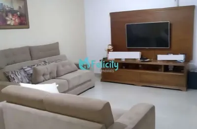 Sobrado com 3 dorms, 2 vagas, 308m2 no conjunto residencial jardim canaã