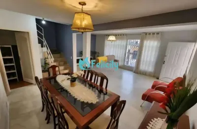 Sobrado com 4 dorms, 1 suíte, 2 vagas, 265m2 no jardim monte alegre