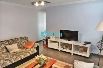 Casa com 2 dorms, 2 vagas, 150m2 no jardim mangalot
