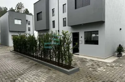 Casa em condomínio fechado com 2 quartos à venda na rua dois, 60, balneário copacabana, caraguatatuba, 100 m2 por r$ 439.000