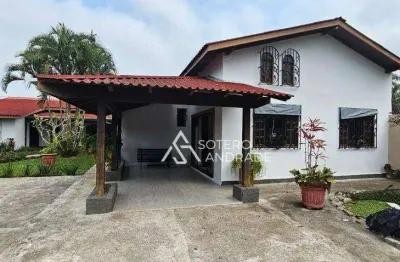 Espetacular casa em excelente localização na praia massaguaçu