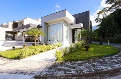 Linda casa disponível para locação no condomínio costa nova