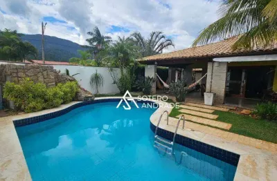 Maravilhosa casa com localização estratégica na praia Massaguaçu