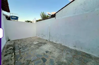 Casa à venda em rua pública, três irmãs, campina grande, pb