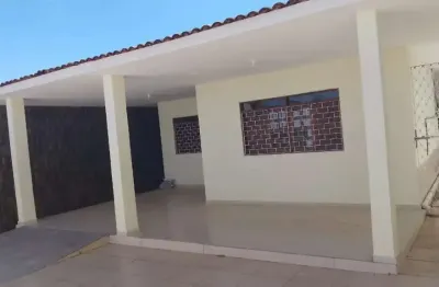 Casa com 4 quartos à venda na Avenida Maria Carolina Moreira Sampaio, 156, Antares, Maceió
