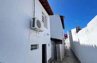Casa à venda em rua pública, coroa do meio , aracaju, se