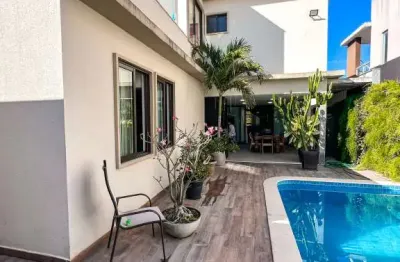 Casa em condomínio fechado com 5 quartos à venda na Rua Maria Salete de Araújo Oliveira, Antares, Maceió