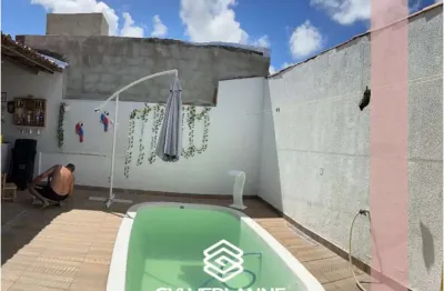 Casa com 3 quartos à venda na Rua Marinete Araújo Mendonça, 289, Aruana, Aracaju