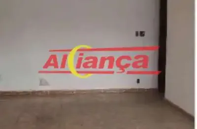 Casa comercial com 1 sala para alugar no Macedo, Guarulhos 