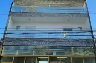Prédio comercial - com 805m² - com uma ótima localização