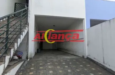 Casa 196m², com 3 quartos para locação jardim flor da montanha