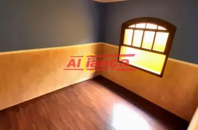 Sobrado com 3 quartos para alugar, 180 m² - Bairro -Jardim Bom Clima  Guarulhos /SP - por R$3.200,00