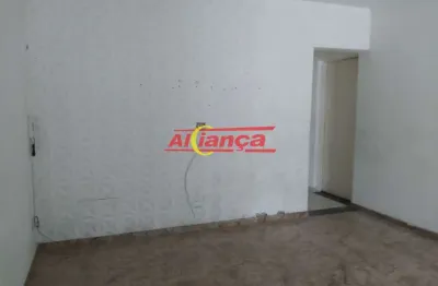 Casa para alugar com 03 quartos, 02 vagas, 250m², pq continental iii - guarulhos/sp por r$ 2.500,00