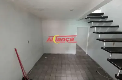 Sobrado 120m² - com 2 quartos para locação no jardim presidente dutra