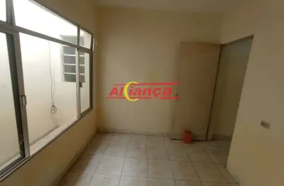 Casa com 1 quarto para alugar e 1 banheiro,  40m² - jd santa emília - guarulhos/sp - por r$1000,00