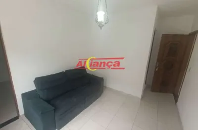 Casa para locação com 1 quarto e 1 vaga no Pimentas por R$ 1.500,00