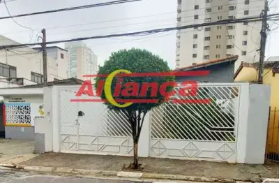 Casa comercial com 300m², 8 salas e 5 vagas de garagem no centro de guarulhos por r$ 6.000,00