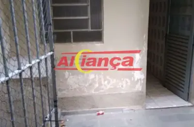 Casa 60m² - com 2 quartos para locação na vila flórida - r$1.500,00