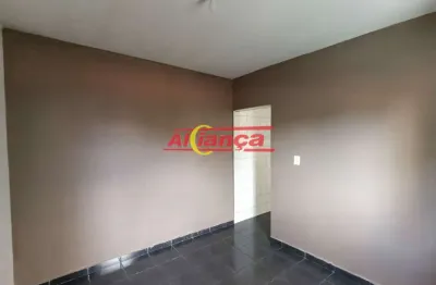 CASA PARA ALUGAR COM 01 QUARTO, 40m², JARDIM MUNHOZ - GUARULHOS/SP POR R$ 900,00
