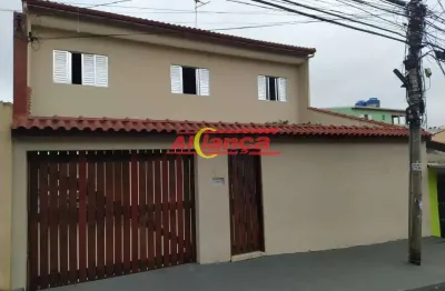 Casa 180m², com 3 para locação em Jardim Cumbica - Guarulhos-R$ 3.900,00