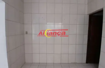 Casa com 1 dormitório para alugar, 45 m² - jardim adriana - guarulhos/sp  por  1.000,00