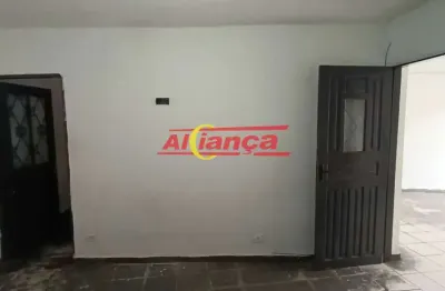 Casa com 2 quartos e edícula para alugar,  150m² - parque primavera - guarulhos/sp r$ 1.700,00