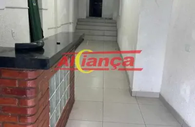 Casa comercial com 1 sala para alugar no Gopoúva, Guarulhos 