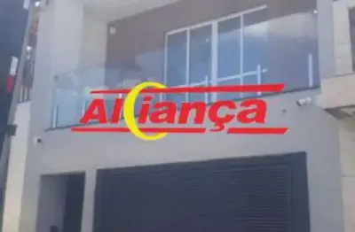 Sobrado para alugar com 3 quartos, sendo 1suite  233,67m² - bairro - recanto primavera - arujá