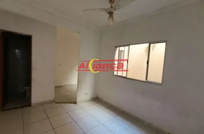 Casa 40m², com 1 quarto para locação no jardim adriana - guarulhos /sp por r$ 1.000,00