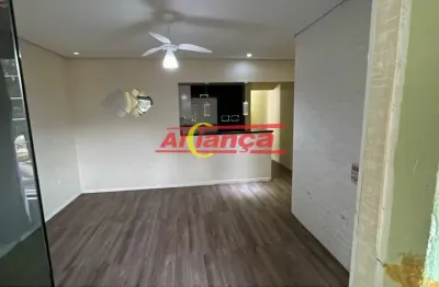 Casa para alugar com 2 quartos, área serviço,  cocaia - guarulhos -por r$: 1.700,00