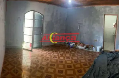 Casa 100m², com 2 quartos, sendo 1 suíte para alugar no vila florida.