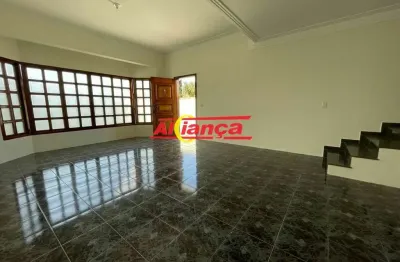 Sobrado 150m², com 3 quartos para locação -jardim tranquilidade -r$ 4.800,00