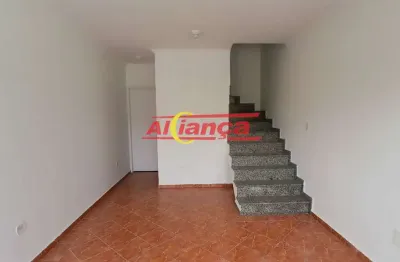 Casa em condomínio fechado com 2 quartos para alugar no Jardim Santa Clara, Guarulhos 