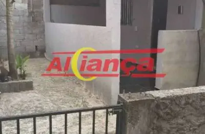 Casa para alugar com 2 quartos, quintal, sala e cozinha - 100m²-cidade soberana - guarulhos