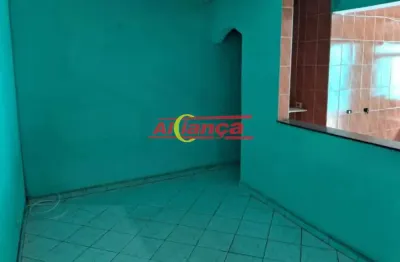 Casa com 2 quartos para alugar no Taboão, Guarulhos 