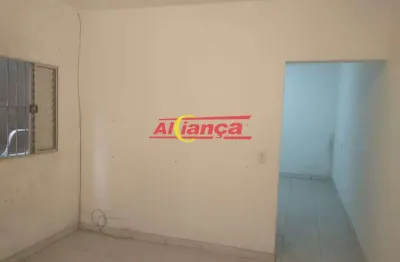 Casa com 30m² à locação,1 quarto no jardim ponte alta - guarulhos/sp r$ 1.000,00
