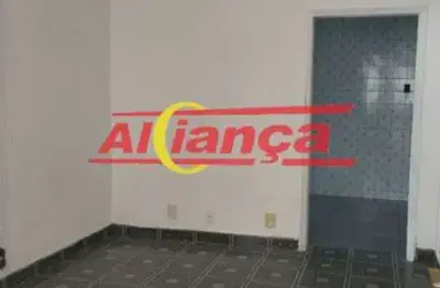 Casa com 100m², com 2 quartos sendo uma suíte para locação no jardim gopoúva guarulhos sp