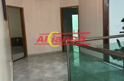 Sobrado com 3 quartos para alugar,  200m² - Jd. Bela Vista - Guarulhos /SP - por R$4.800,00