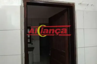 APARTAMENTO 38m²,COM 1 QUARTO PARA LOCAÇÃO NA JARDIM SANTA LIDIA - GUARULHOS/SP R$ 820,00