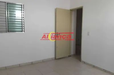 Casa com 1 quarto para alugar no Parque Santos Dumont, Guarulhos 