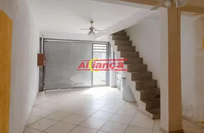 Casa com 3 quartos para alugar no Parque Jurema, Guarulhos 