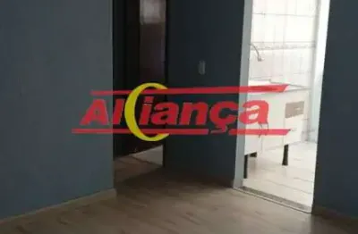 Apartamento 61m², com 2 quartos para locação na Vila Rio de Janeiro R$ 1.550,00