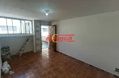 Apartamento 65m², com 2 quartos, vaga, à locação no Cecap por R$ 1.900,00