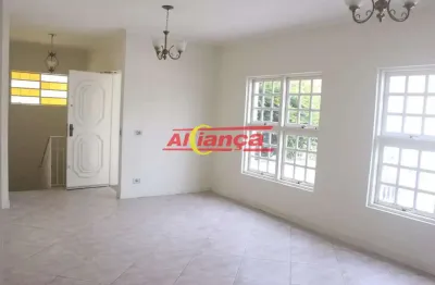 Casa com 270m² á locação, 3 quartos, suíte, 4 vagas, edícula na vila galvão - guarulhos por r$ 5.700