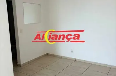 Apartamento 55m², com 2 quartos para locação no Vila Endres - R$ 1.900,00